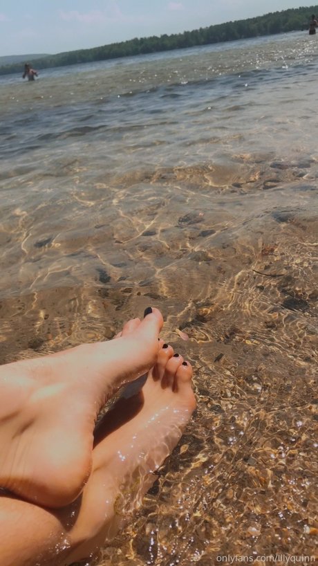 Lily Quinn model pornographic photos