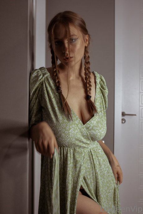 Lou Jeen_ beautiful model pictures