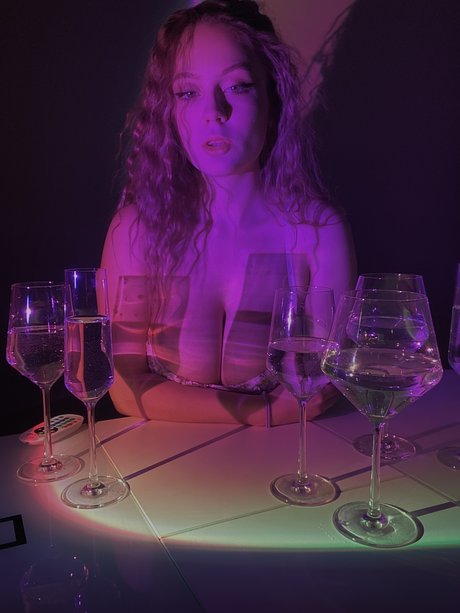 Lou Jeen_ pornographic star gallery