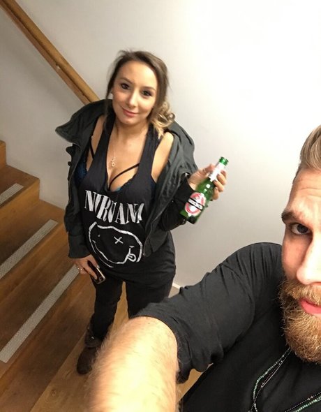 Mariah Leonne sex star pictures