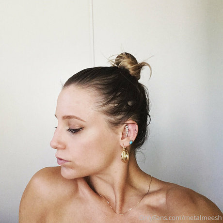 Meesh top actress picture