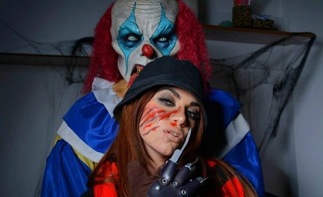 social media influencer onlyfans pornographic pics