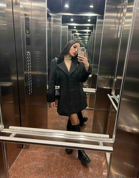 Paula Flores nude actress img