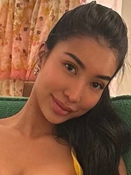 Realsisselxxx beautiful pornstar pics