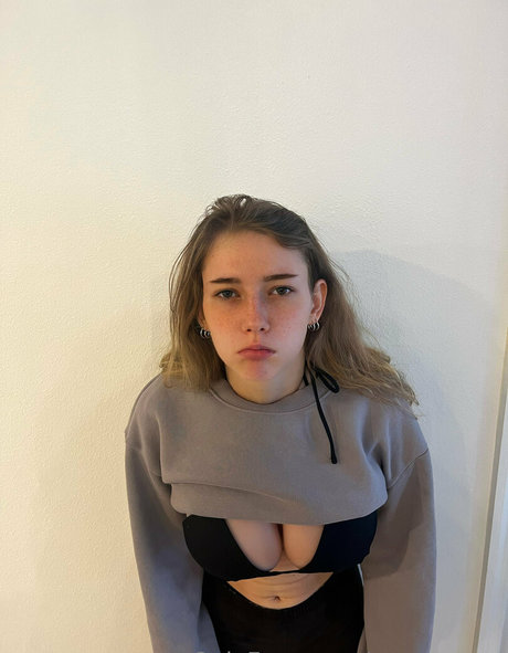 zooemoore star adult img