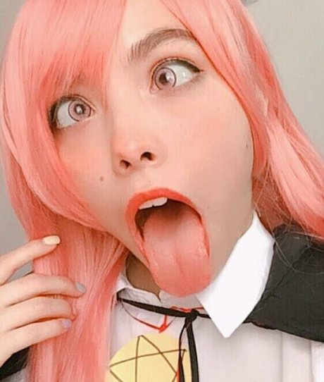 zoey nyu hot actress pic