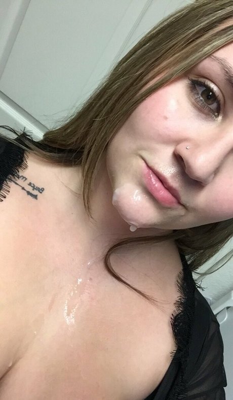 zoeykatexo2 naked actress gallery