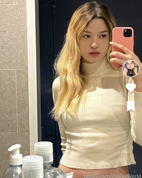 Zoeysworld best model image