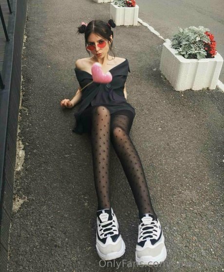 Adel leda hd actress photos