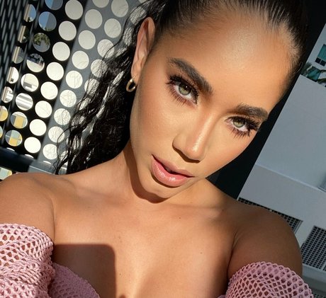 Beronika Martinez star top photo