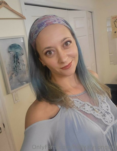 Hally Alyson xxx model galleries