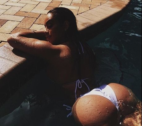 big dick shemale onlyfans xxx img