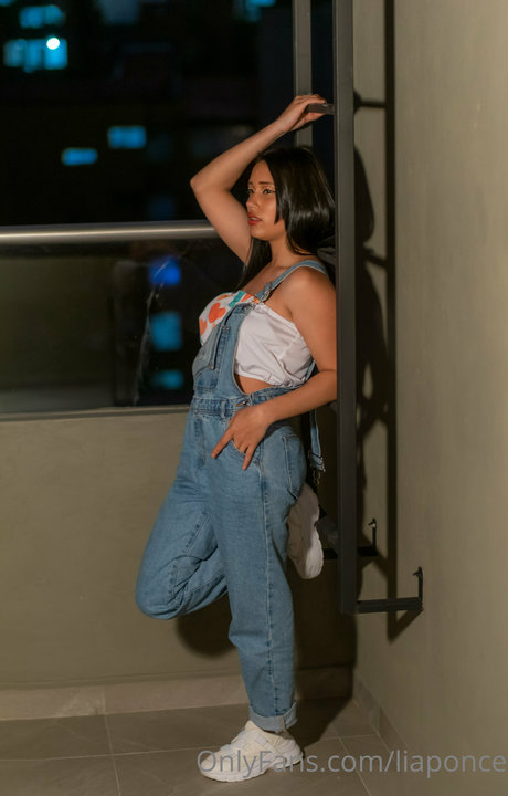 Lia Ponce model high quality photos