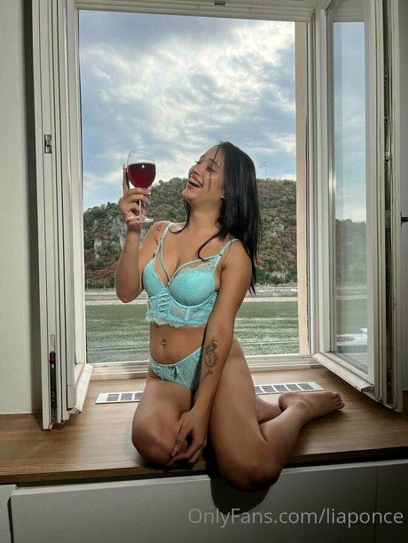 Lia Ponce star top pictures