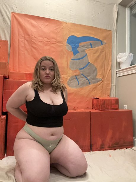 Lularanae Pixielula sexy actress picture