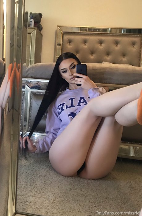 Missrich star erotic images