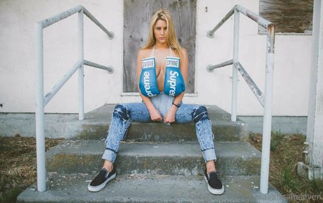 Thesavannaheleven model xxx picture