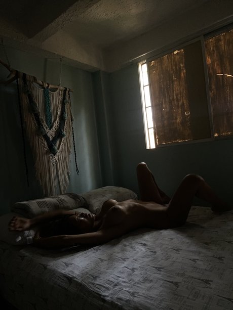 _Victoria Mejia porn model img