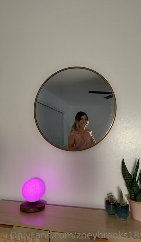 zoeybrooks18 pornstar pretty picture