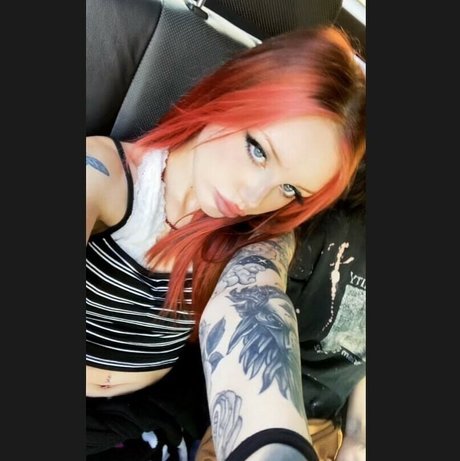 zoeycyberr hot actress img