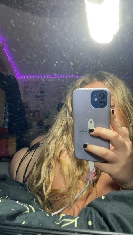 zoemalvina hd star image