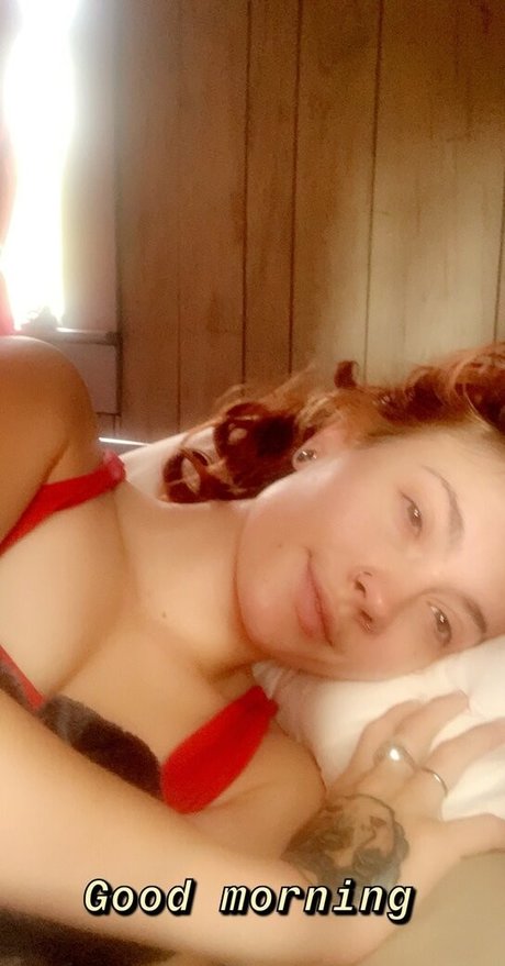 zoelovve free Profile pic