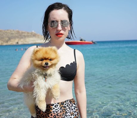 Zoe Lister Jones model hot gallery