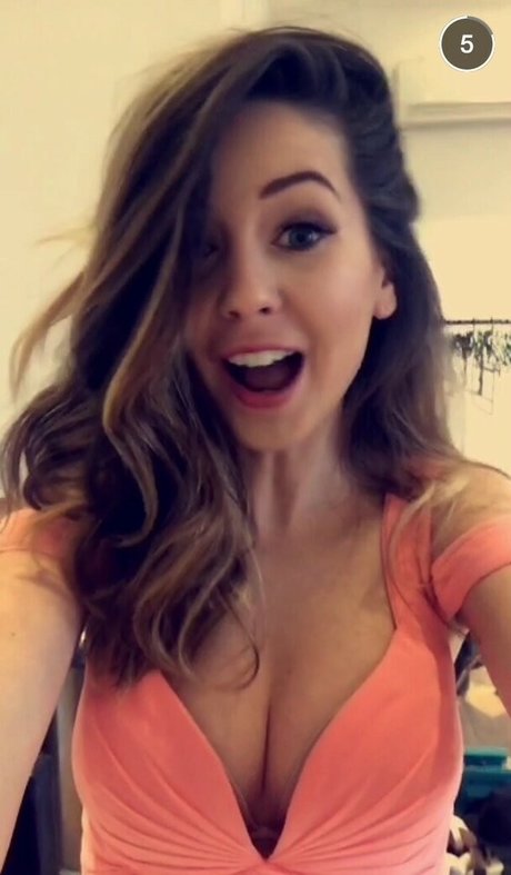 Zoe Sugg star xxx photo