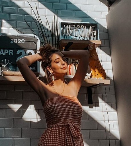 Zoe Sugg adult actress picture