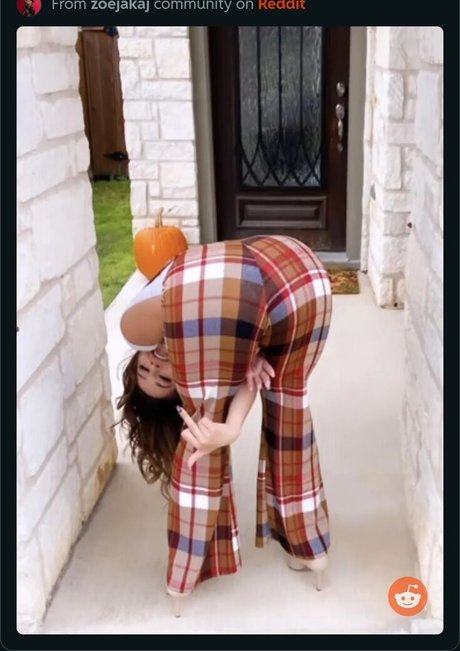 Zoe Jakaj nudes actress images