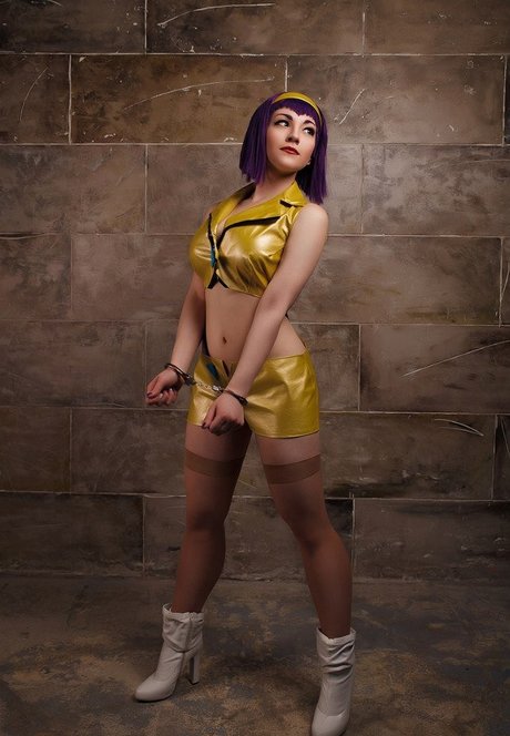 Zoe Volf Cosplay pretty star img