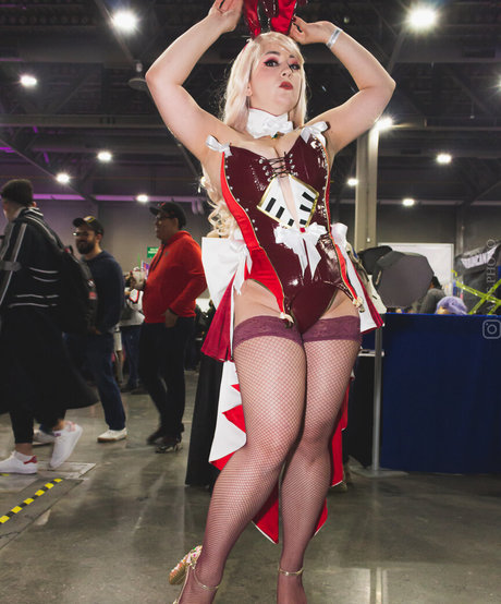 Zoe Volf Cosplay sexy model archive