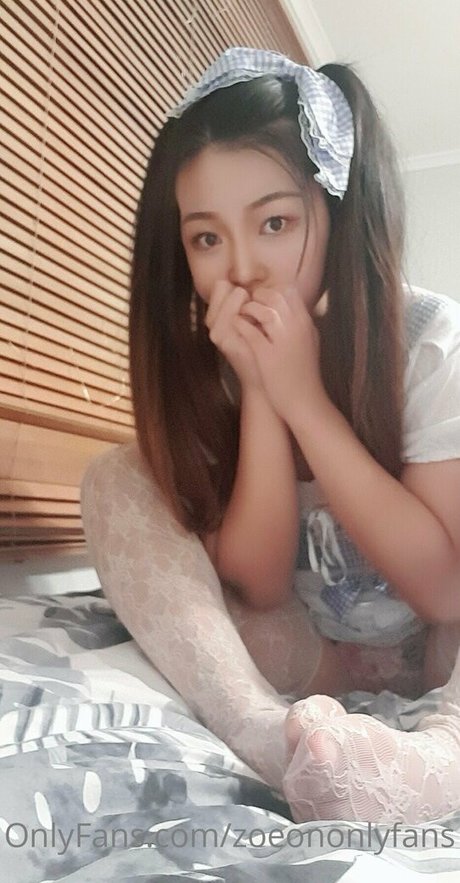 zoeononlyfans art actress archive