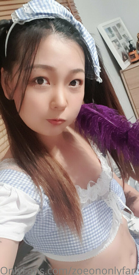 zoeononlyfans pornstar beautiful images