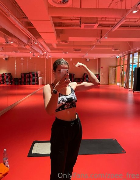 zoenafree nice model photos