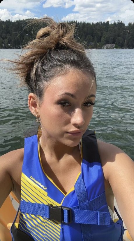 Zoe Fergurson nude pornstar gallery