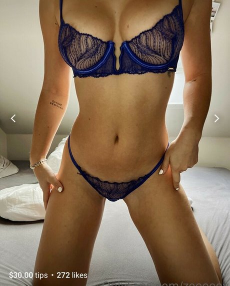 zoeeeey art pornstar archive