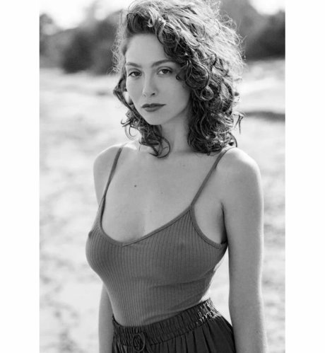 Zoe Camille model sex photo