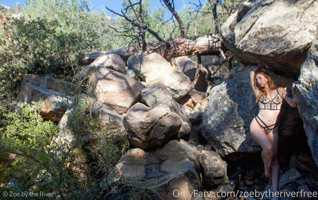 zoebytheriverfree hot pornstar galleries