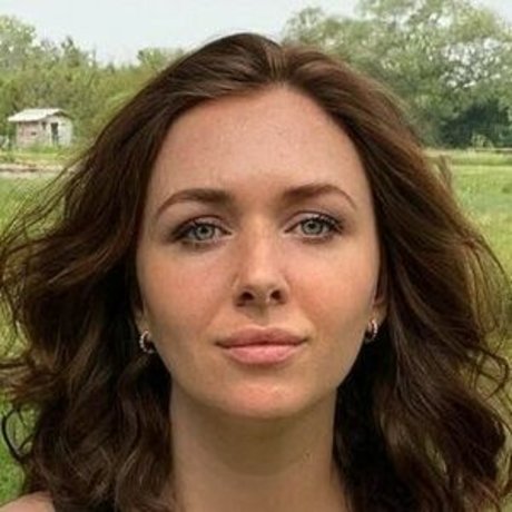 Zoe Bishop star pretty galleries