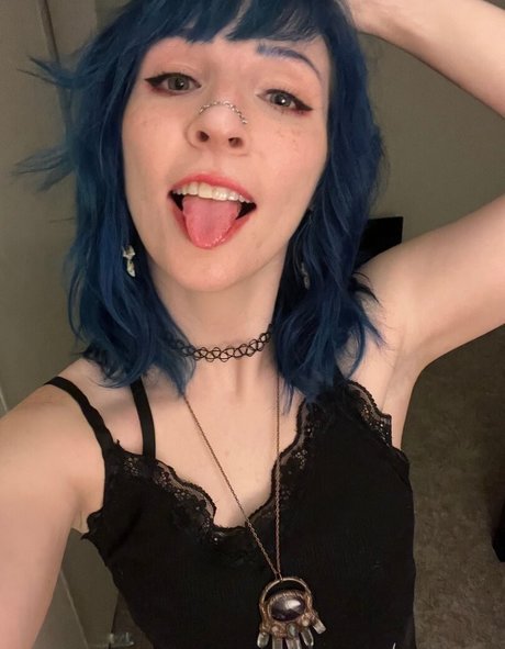 zerggiee adult model img