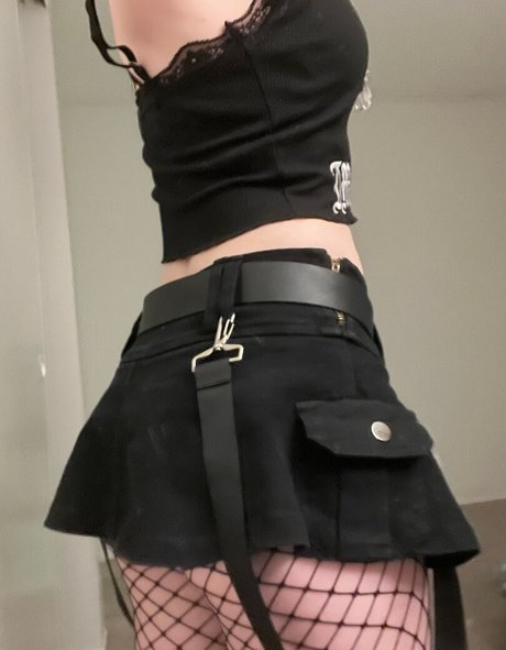 zerggiee erotic actress photo