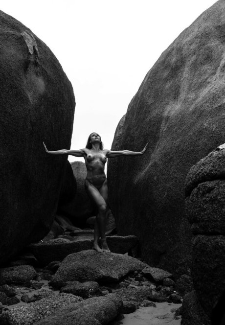 Aline Hirth star hd photo