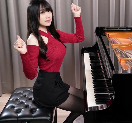 Rus Piano beautiful star gallery