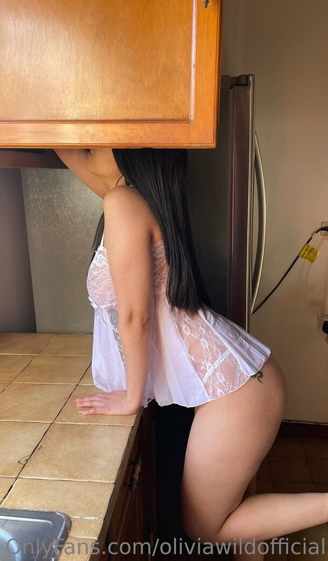 oliviawildofficial best model image