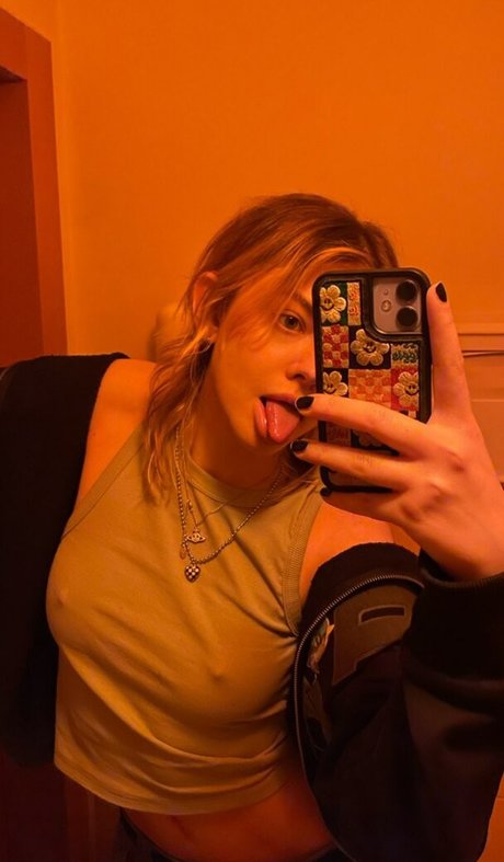 Granitsysterty nude model pic