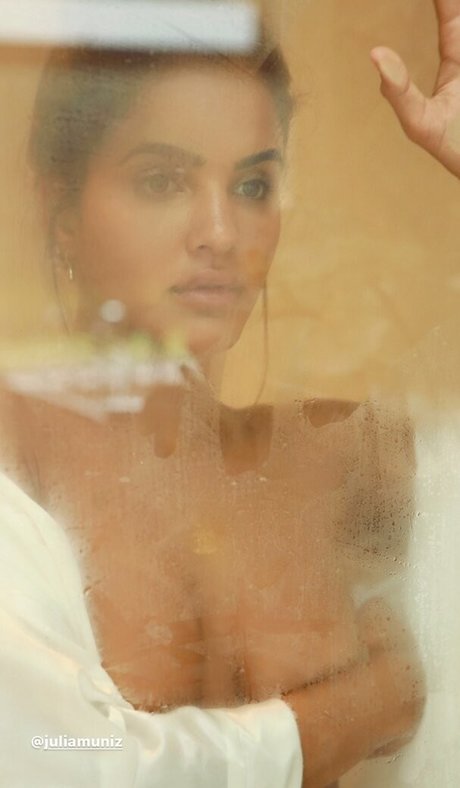 Julia Muniz Robinson pornstar perfect pics