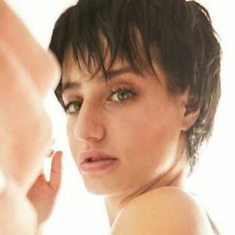 Bruna Griphao erotic model gallery