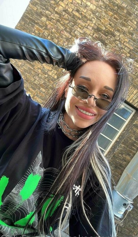 nakeedprincesss model nice picture