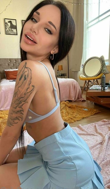 nakeedprincesss star pornographic pics